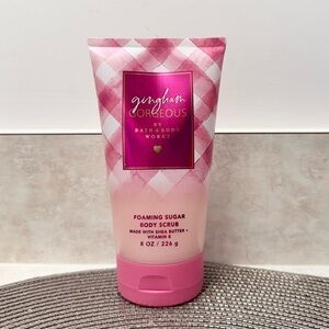 NWT BBW Gingham Gorgeous Foaming Sugar Body Scrub
